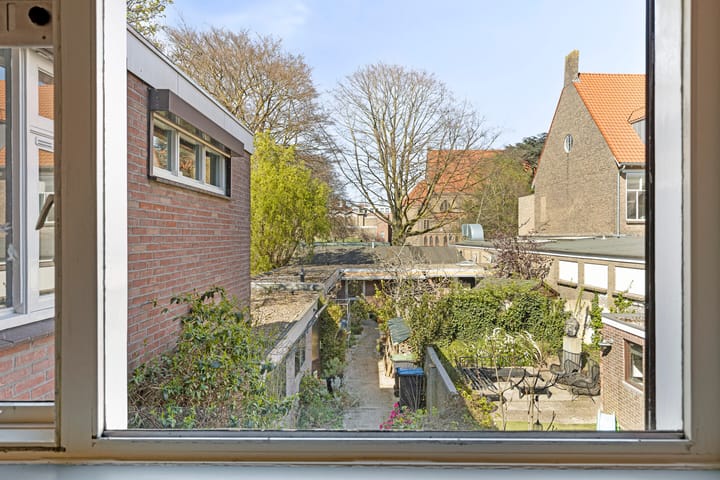 Foto 25 van Zeelsterstraat 142