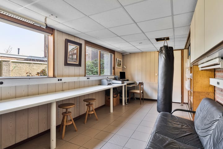 Foto 31 van Zeelsterstraat 142