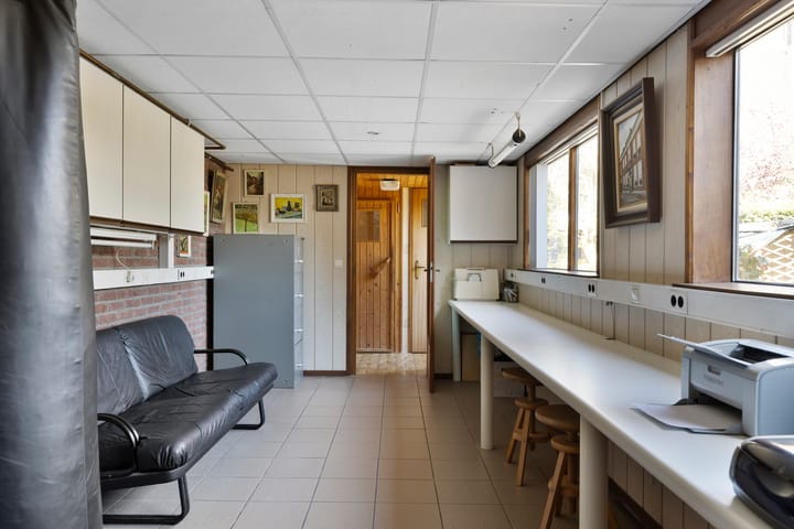 Foto 32 van Zeelsterstraat 142