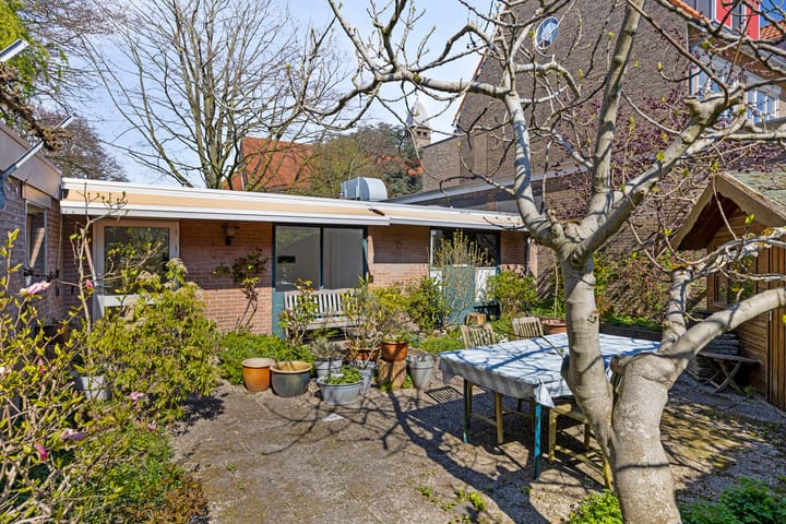 Foto 40 van Zeelsterstraat 142