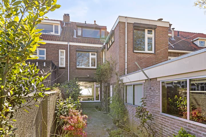 Foto 42 van Zeelsterstraat 142