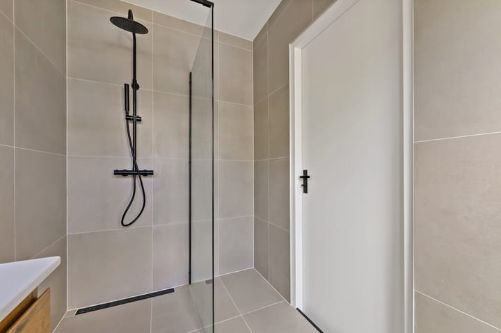 Foto 15 van Zweedsestraat 157-A02