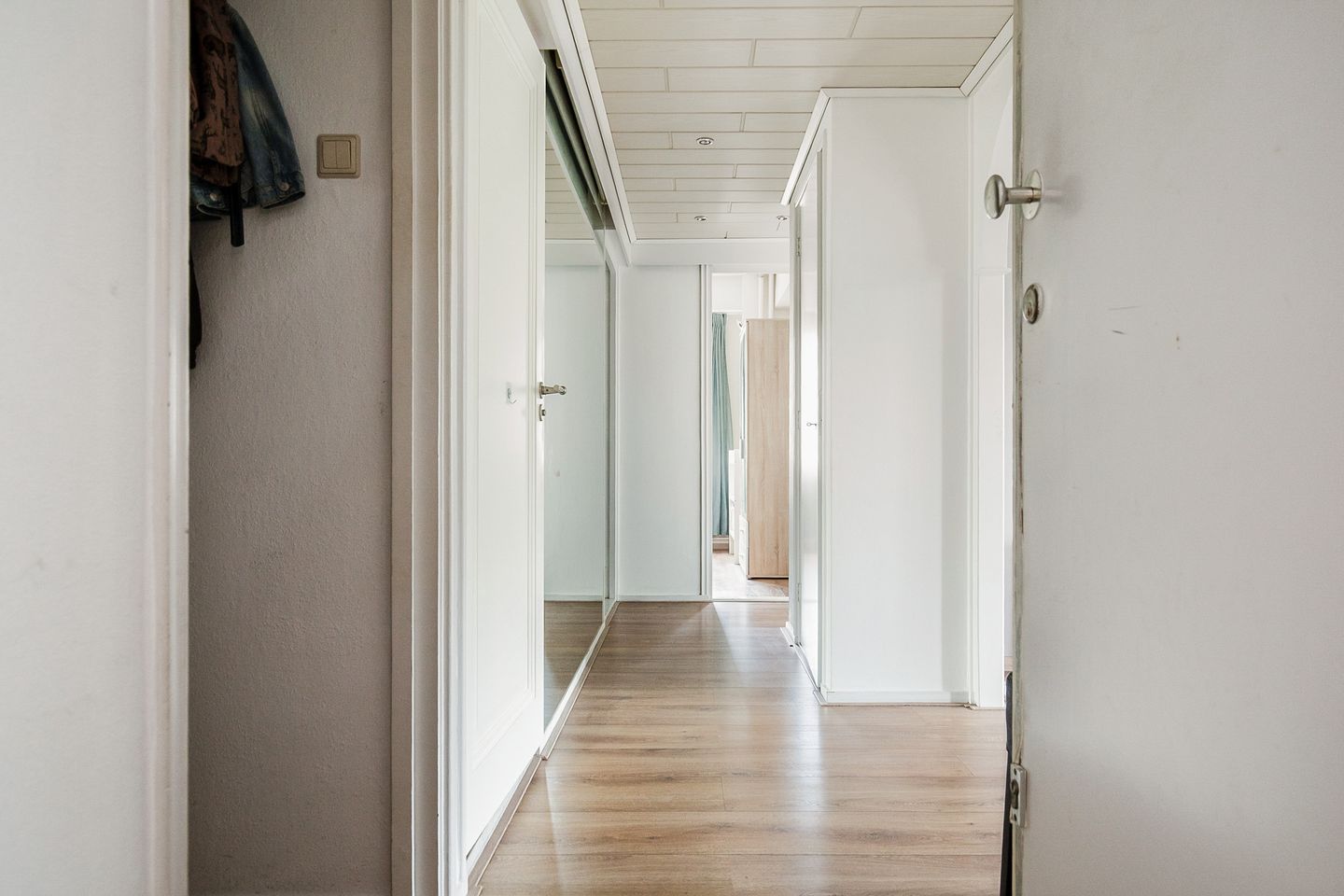 Photo 14 of Meander 1051