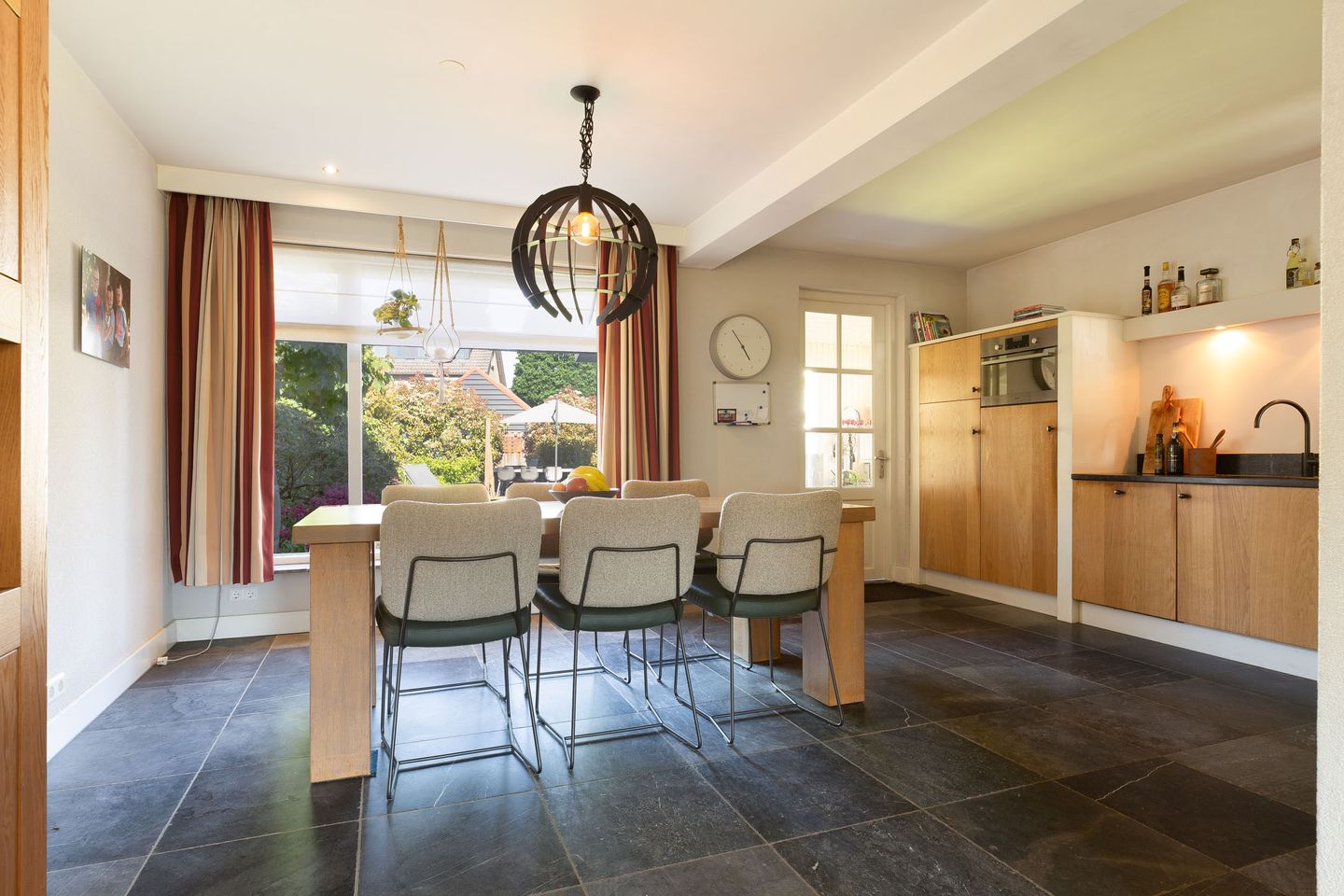 Foto 19 van van Duvenvoordestraat 26