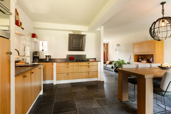 Foto 21 van van Duvenvoordestraat 26