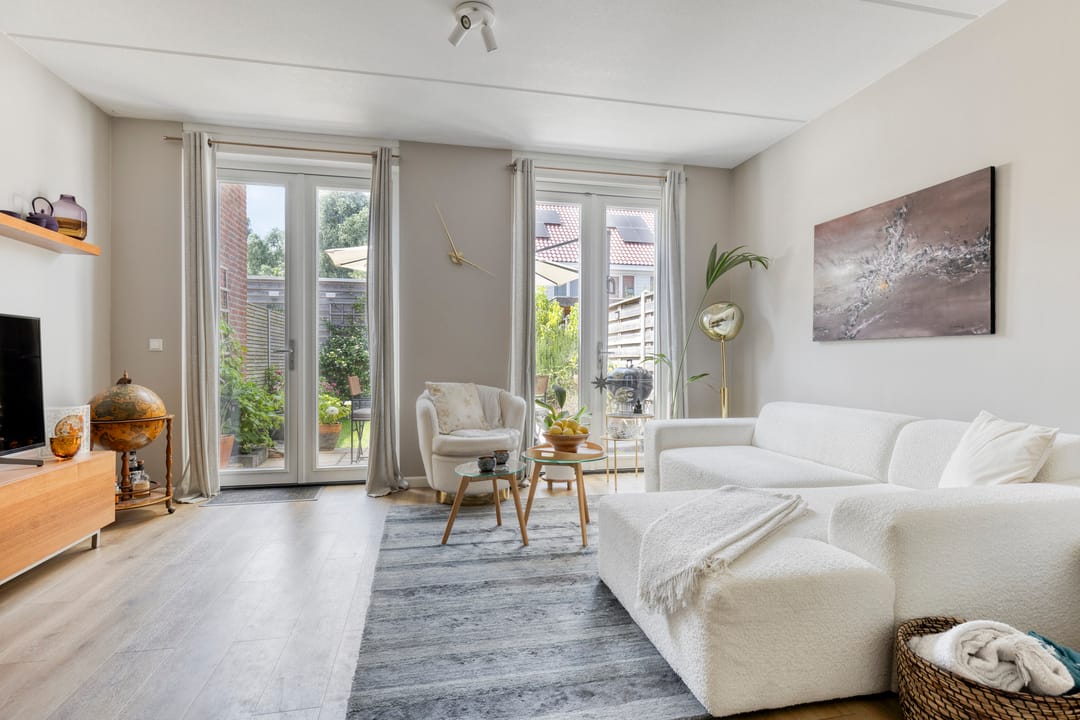 Foto 2 van Van Limburg Stirumstraat 3