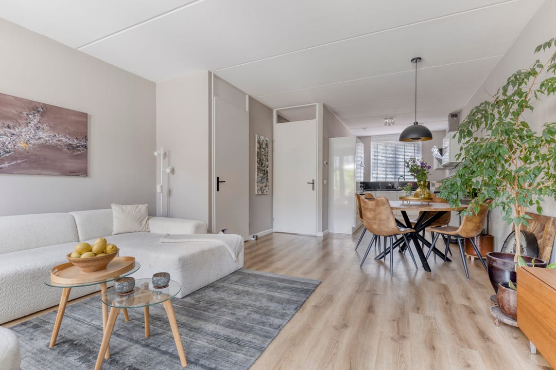 Foto 7 van Van Limburg Stirumstraat 3