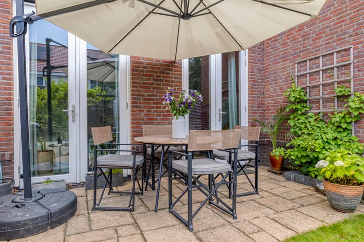 Photo 31 of Van Limburg Stirumstraat 3