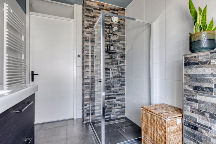 Photo 17 of Van Limburg Stirumstraat 3