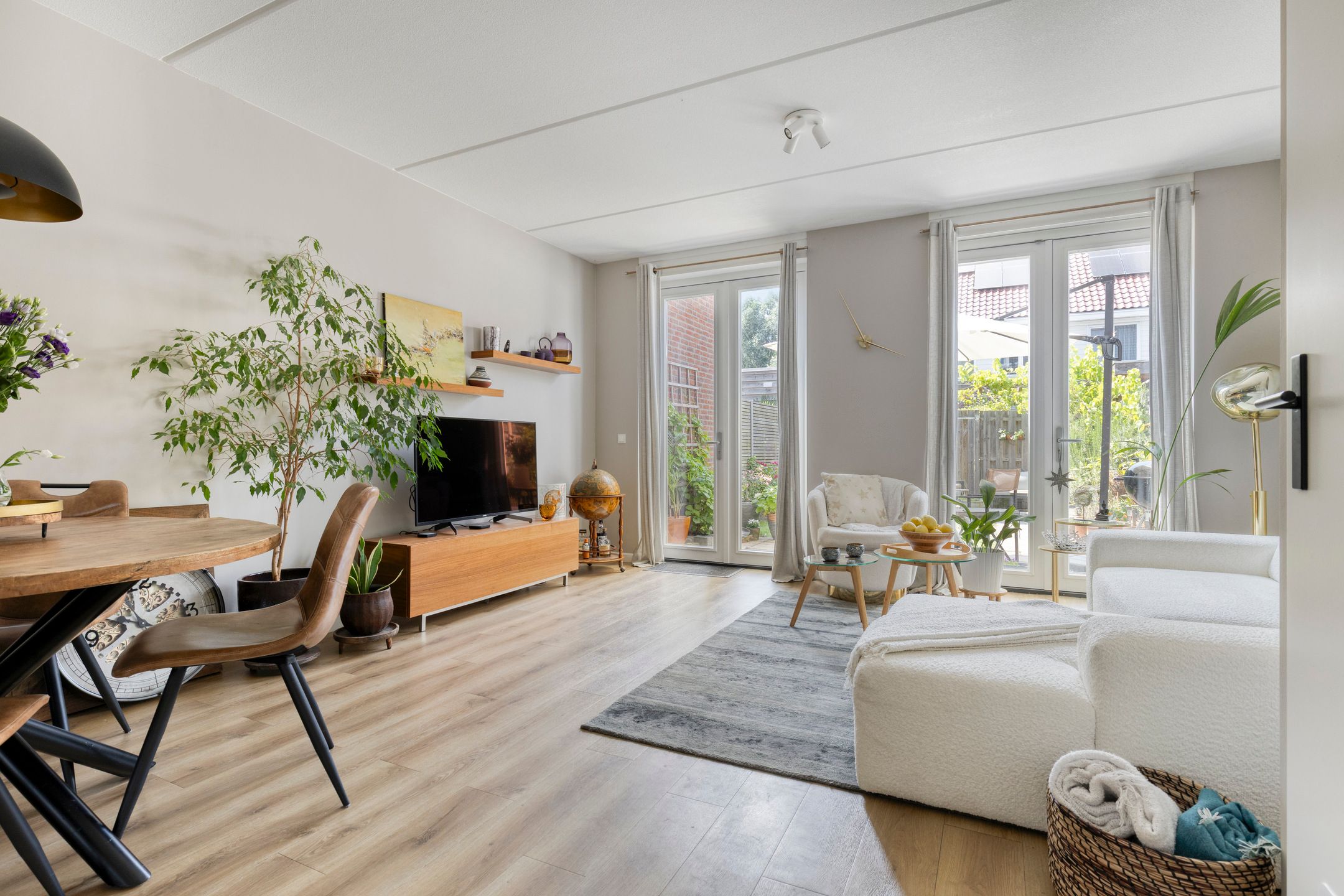 Foto 6 van Van Limburg Stirumstraat 3