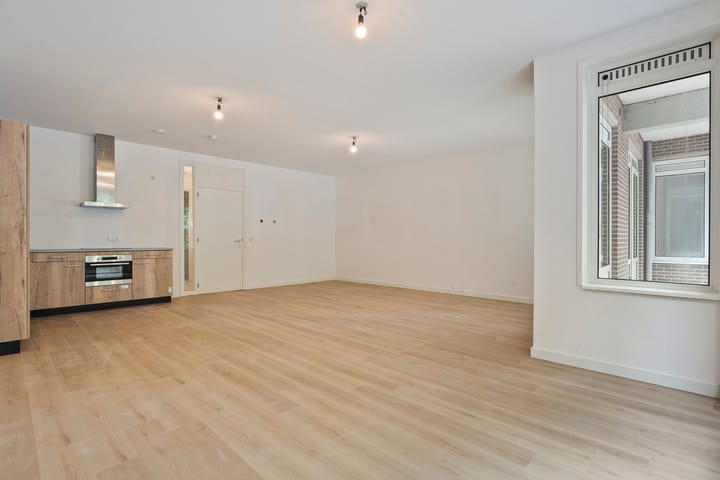 Foto 10 van Leonard Springerlaan 35-13