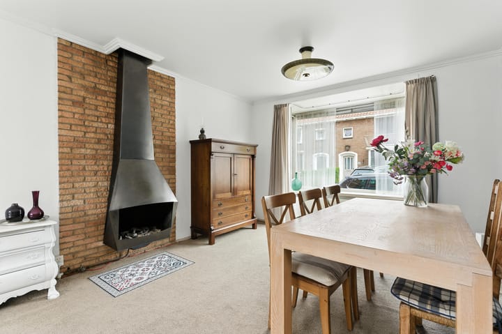 Foto 8 van Adama van Scheltemastraat 28