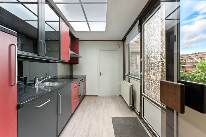 Foto 15 van Adama van Scheltemastraat 28