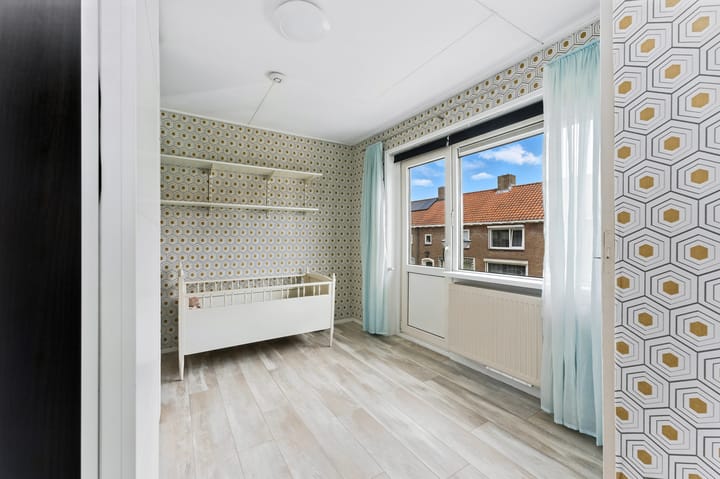 Foto 28 van Adama van Scheltemastraat 28