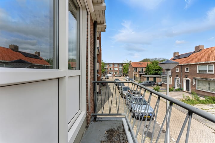 Foto 30 van Adama van Scheltemastraat 28