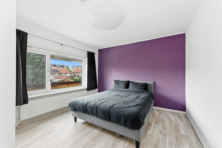 Foto 32 van Adama van Scheltemastraat 28