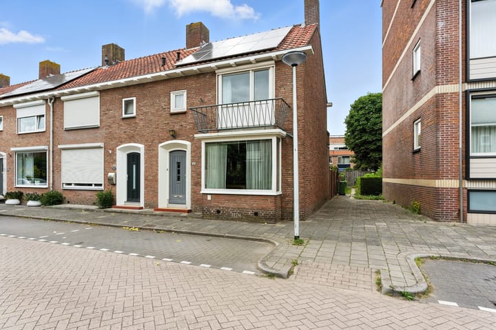 Foto 46 van Adama van Scheltemastraat 28