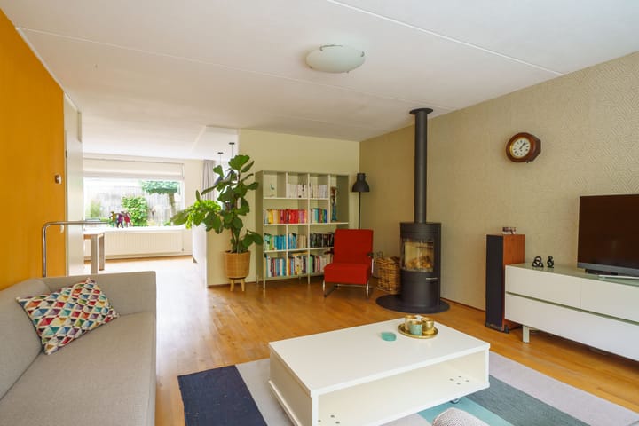 Foto 4 van Junistraat 103