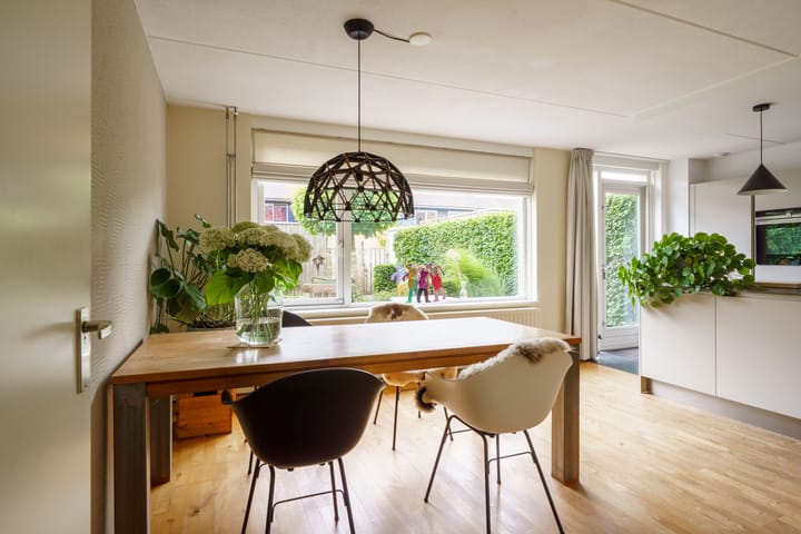 Foto 6 van Junistraat 103