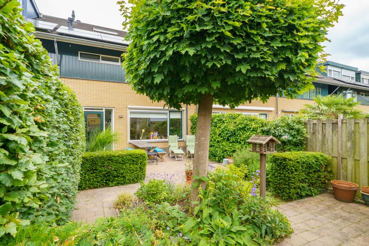 Foto 33 van Junistraat 103