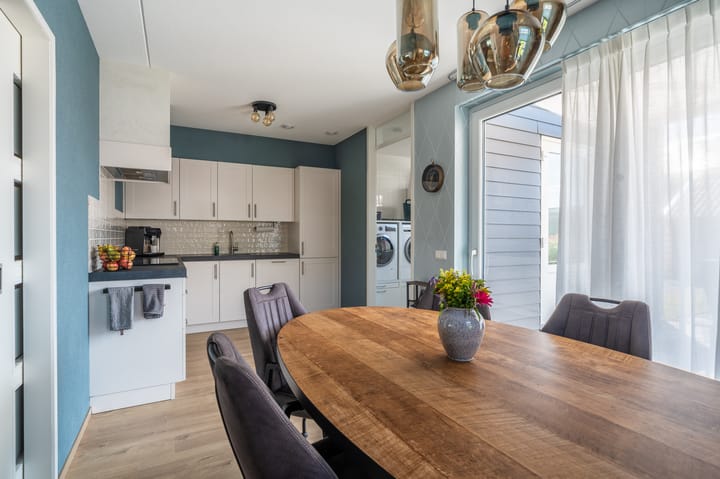 Foto 5 van Burgemeester Lewe van Aduardstraat 1