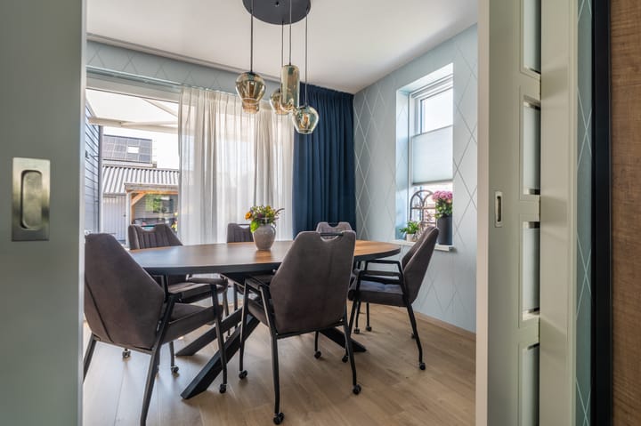 Foto 33 van Burgemeester Lewe van Aduardstraat 1