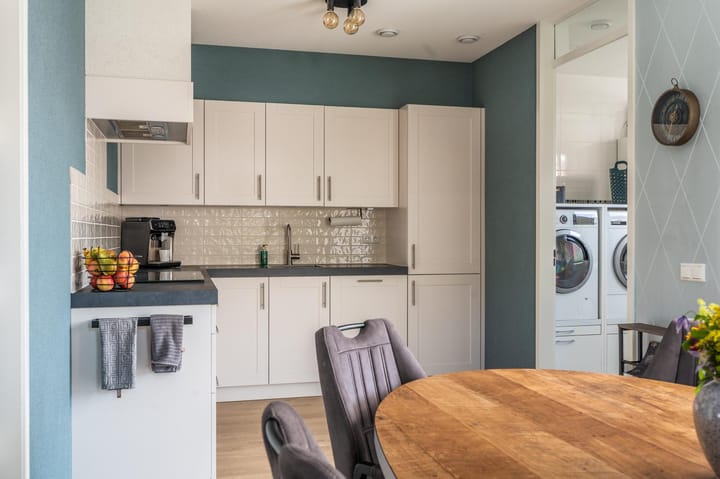 Foto 37 van Burgemeester Lewe van Aduardstraat 1