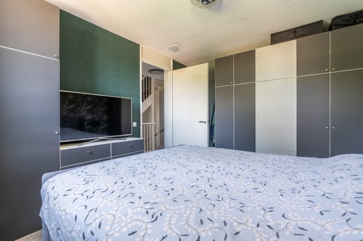 Foto 47 van Burgemeester Lewe van Aduardstraat 1