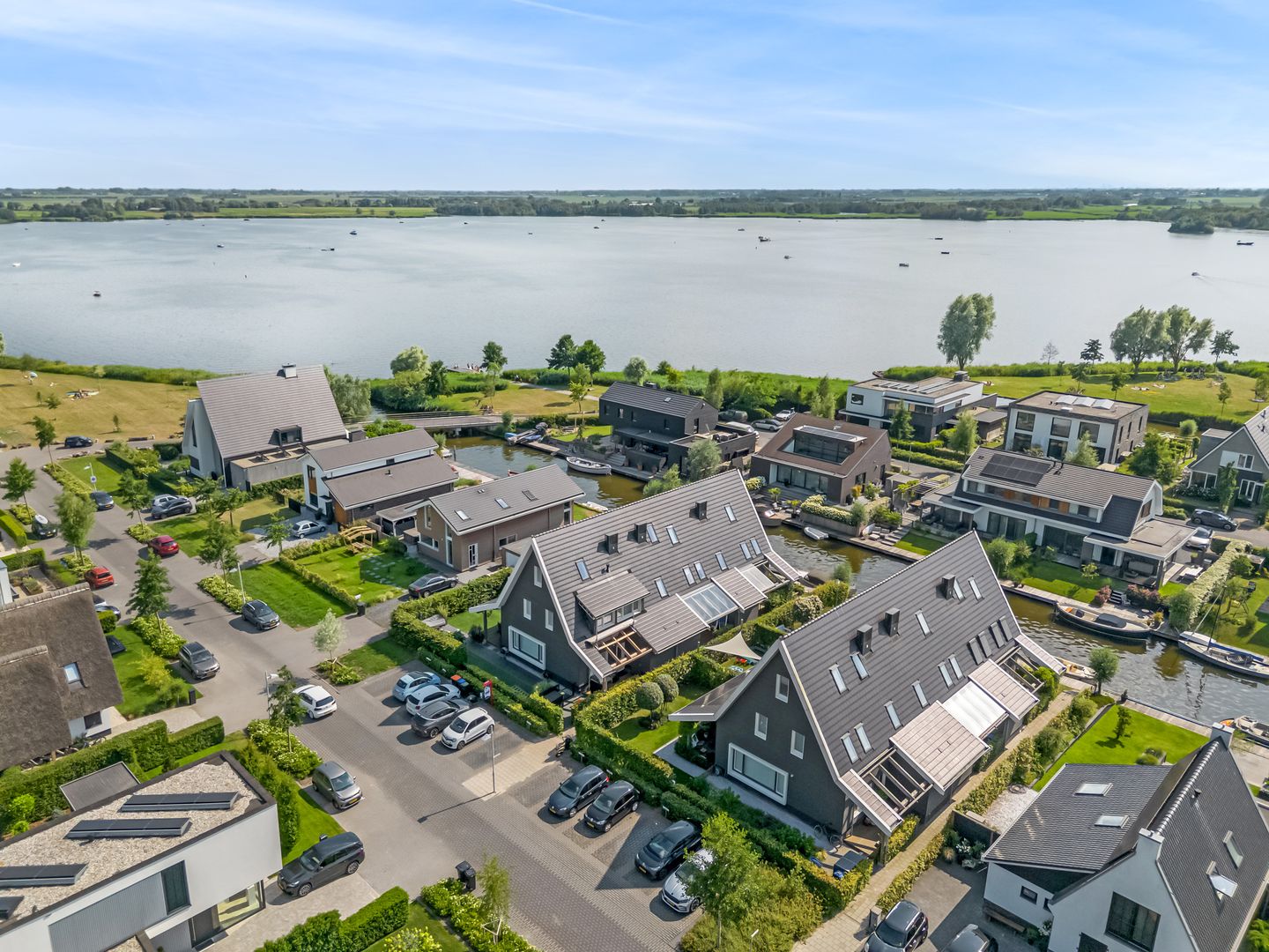 Foto 49 van De Regenboog 48