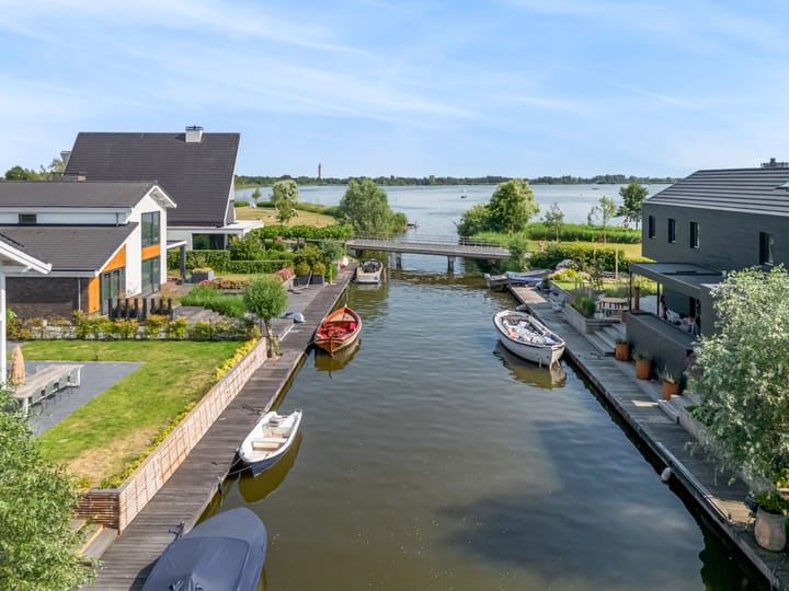 Foto 51 van De Regenboog 48