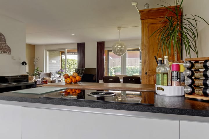 Foto 12 van De Regenboog 48