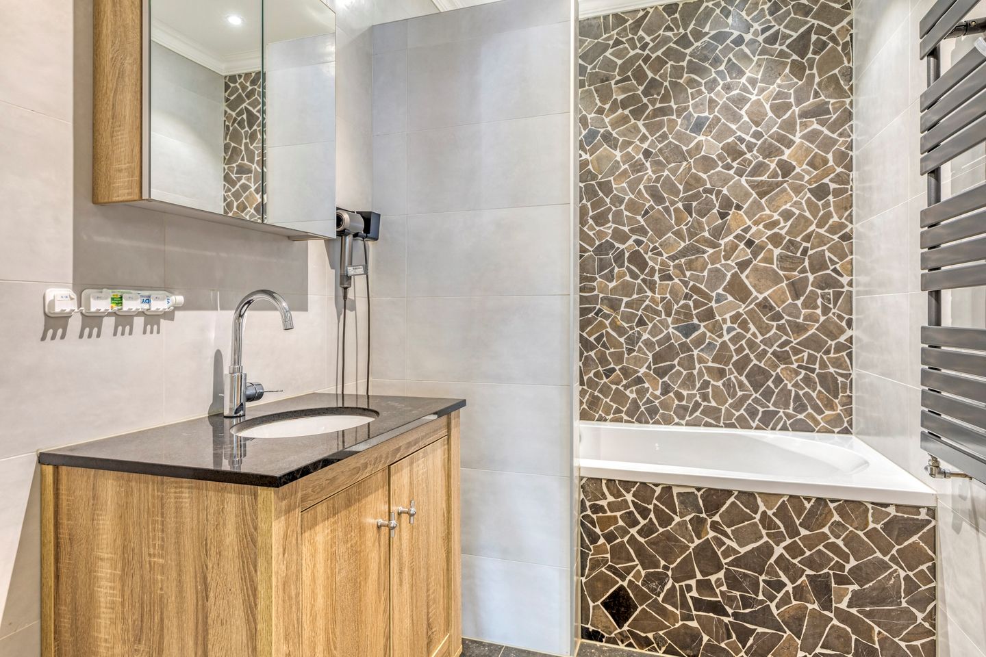 Foto 4 van Burg C Zaaijerlaan 6