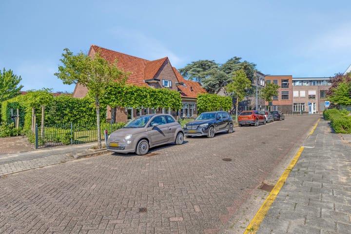 Foto 56 van Burg C Zaaijerlaan 6