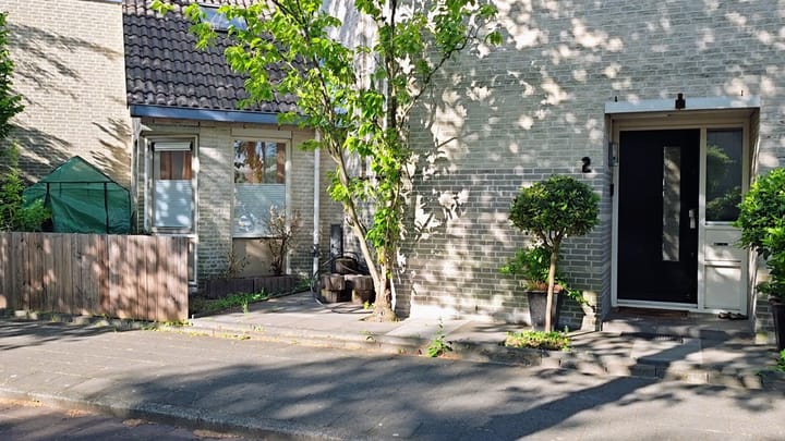 Foto 2 van Bertha von Suttnerlaan 2