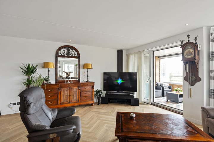 Foto 10 van Mercurius 52