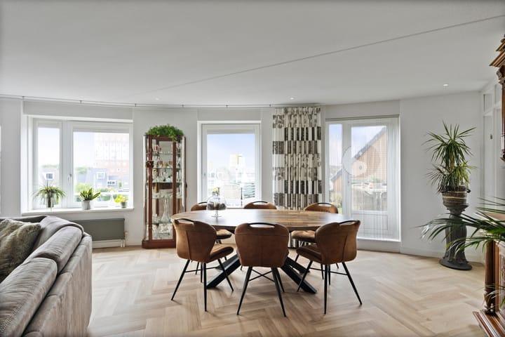 Foto 12 van Mercurius 52