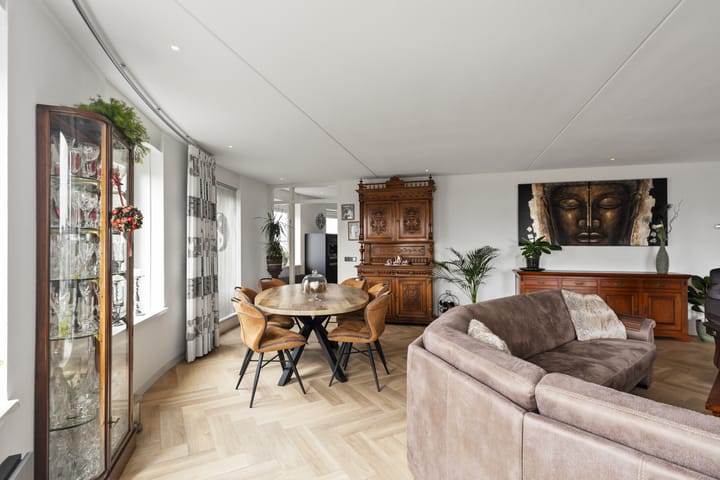 Foto 14 van Mercurius 52