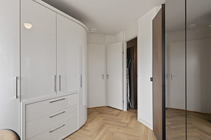 Foto 30 van Mercurius 52