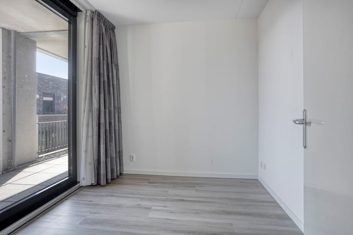 Foto 24 van Romerstraat 38