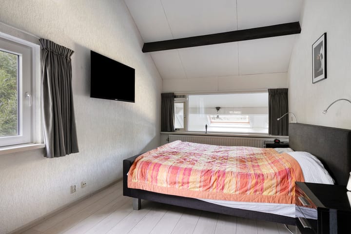 Foto 24 van Dennenlaan 8