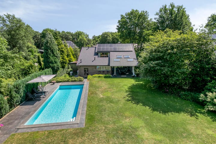 Foto 34 van Dennenlaan 8