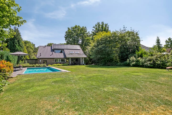 Foto 36 van Dennenlaan 8