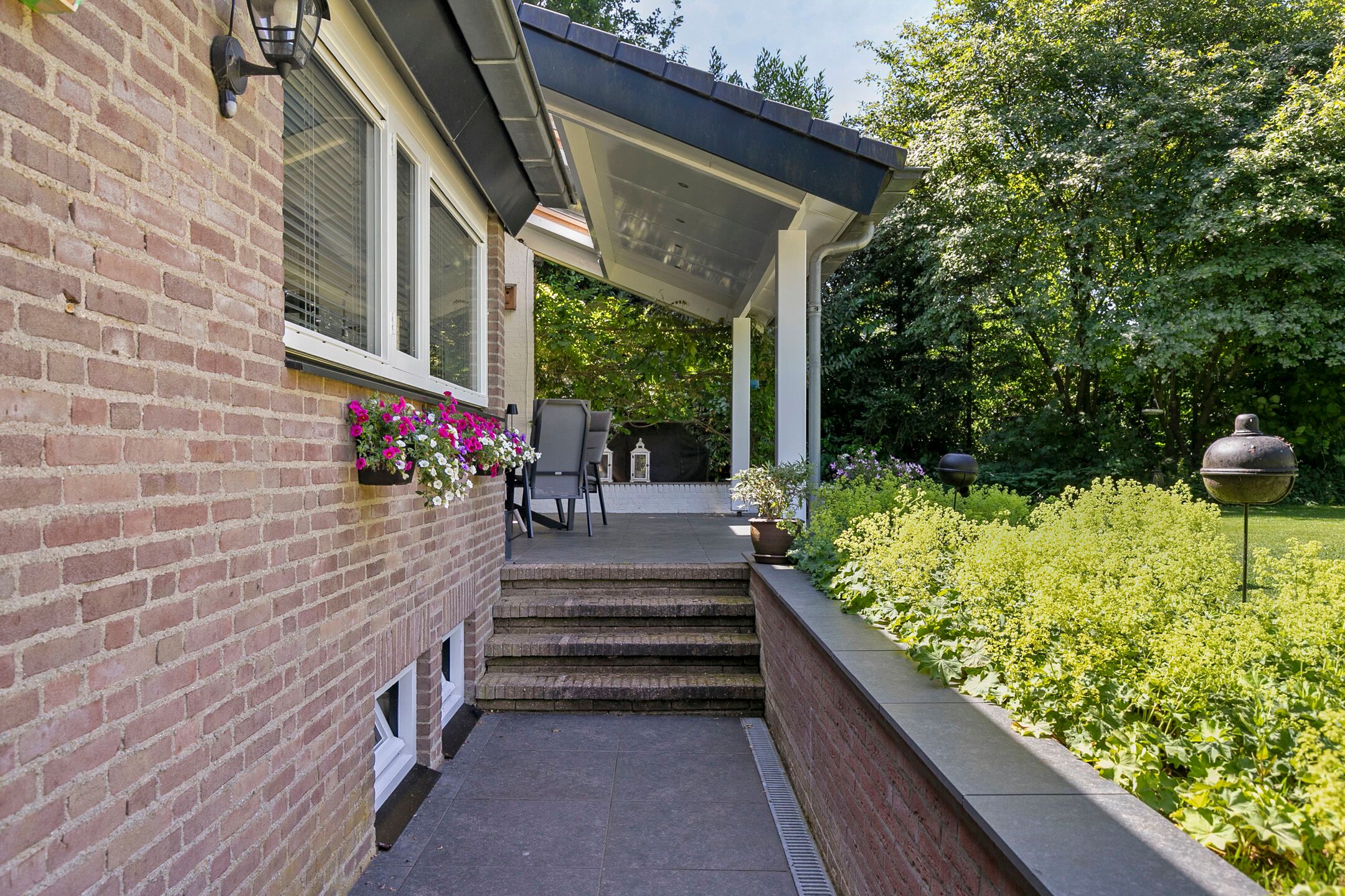 Foto 42 van Dennenlaan 8