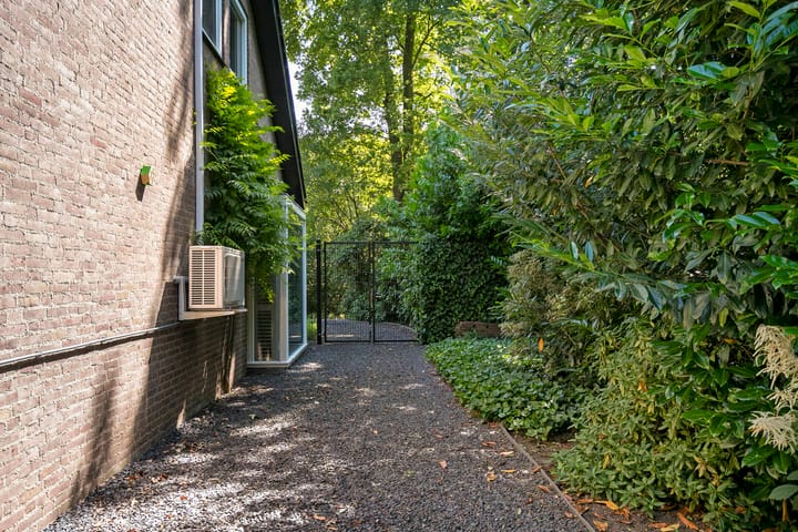 Foto 44 van Dennenlaan 8