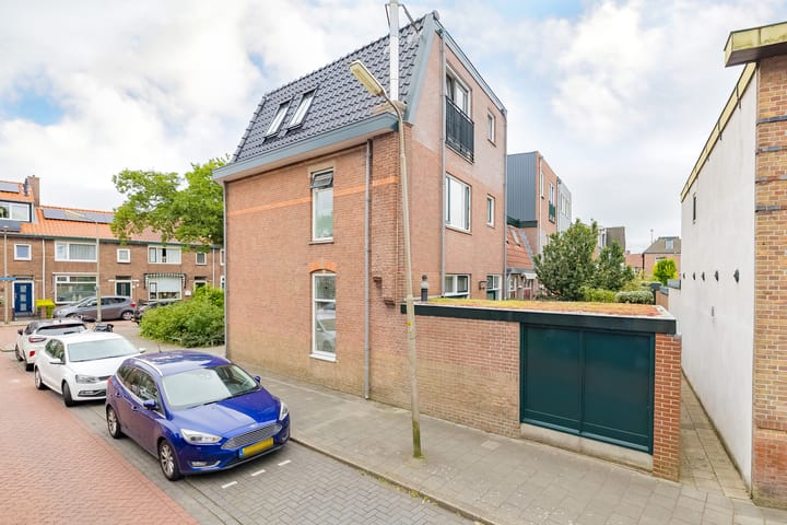 Photo 8 of Boerhaavestraat 8