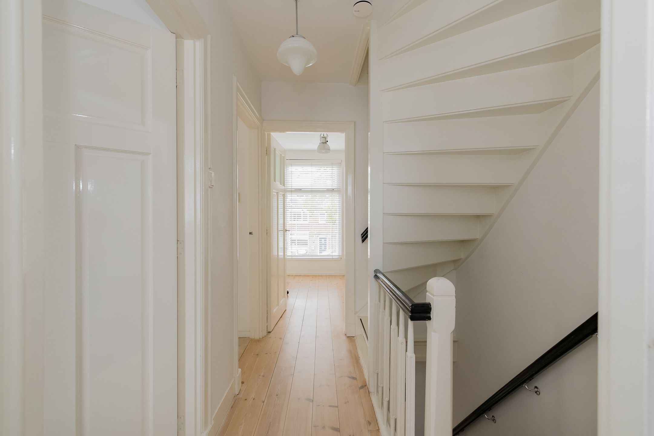 Photo 24 of Boerhaavestraat 8