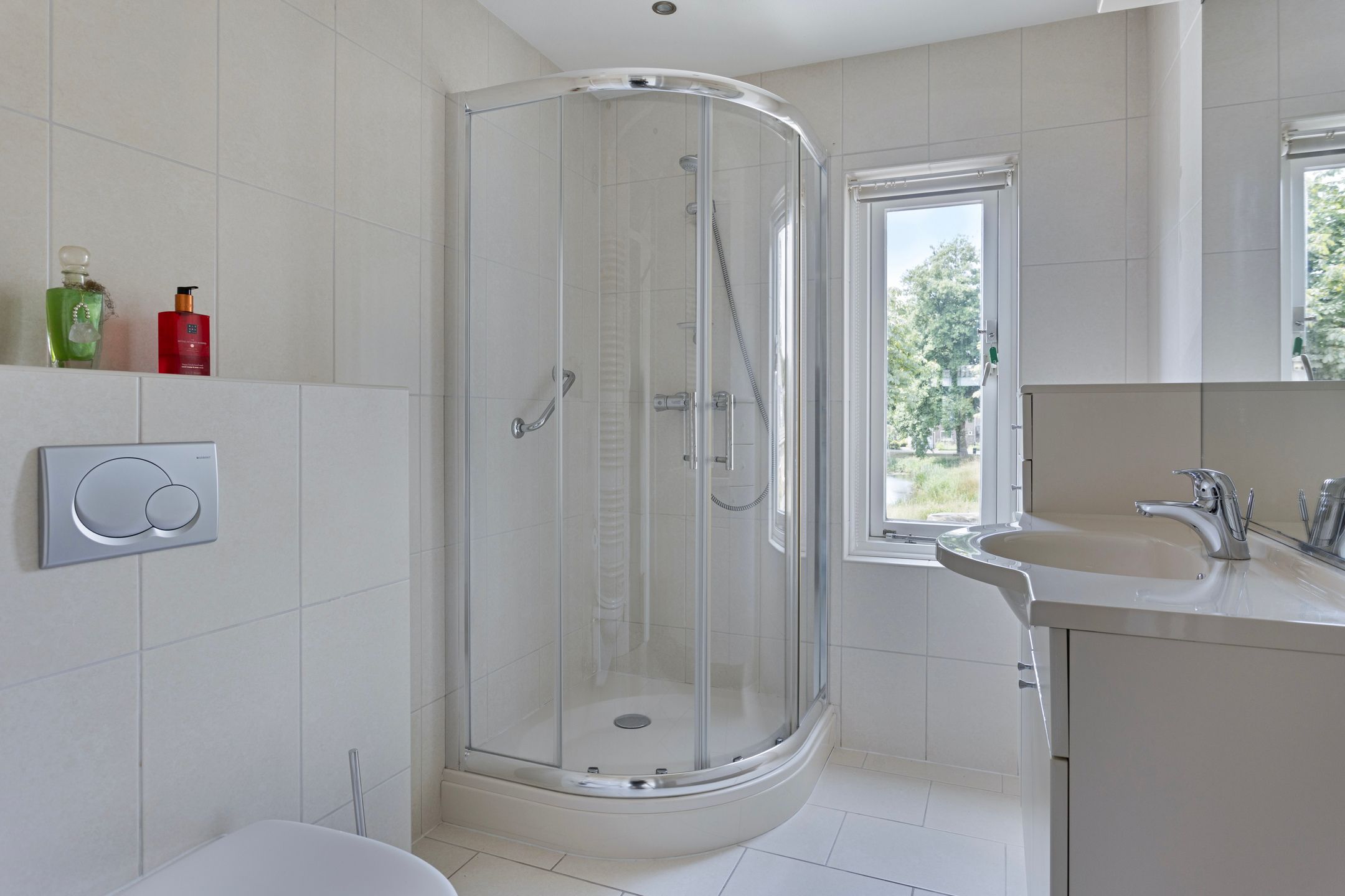 Foto 24 van Beeklaan 44