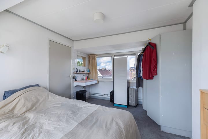 Photo 18 of Frederik Hendrikstraat 15-I