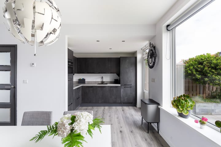 Photo 14 of van Oldenbarneveltstraat 53