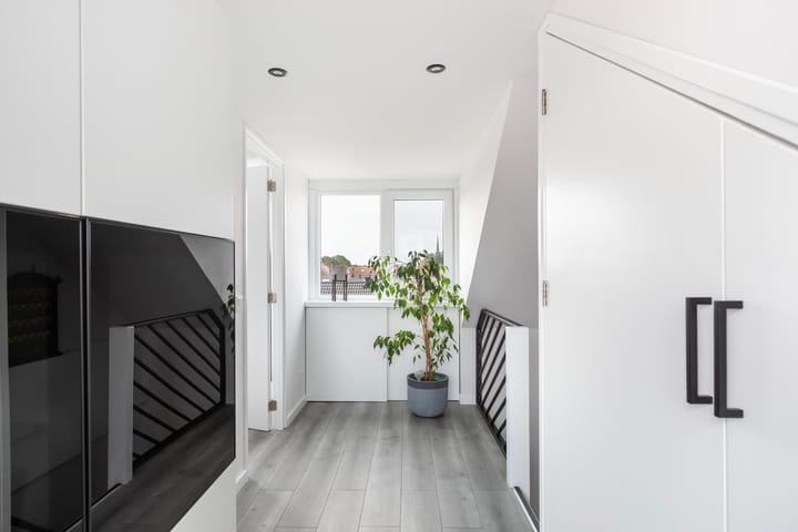 Photo 28 of van Oldenbarneveltstraat 53